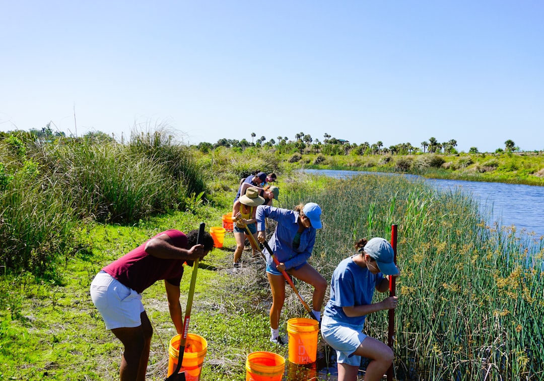 creative Eckerd College Service Learning Project | Robinson Preserve | Photographer: Joe Whalen